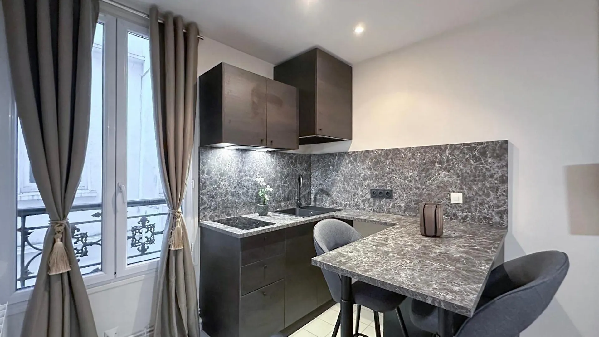 Daire Peaceful Studio In Paris
